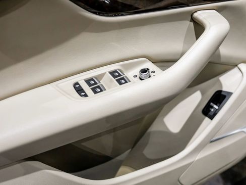 Used 2018 Audi Q7 3.0T Prestige image 35