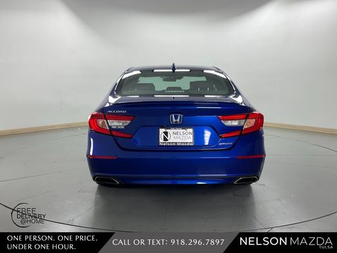 Used 2018 Honda Accord Sport image 7