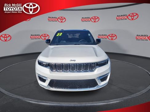 Used 2022 Jeep Grand Cherokee Summit w/ Luxury Tech Group V RWD image 3
