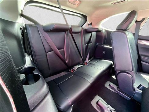 Used 2020 Toyota Highlander Limited FWD image 30