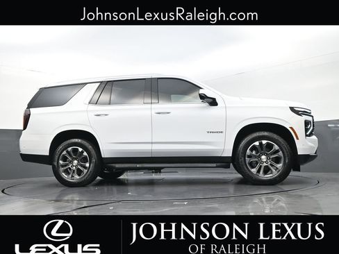 Used 2026 Chevrolet Tahoe LT RWD image 22