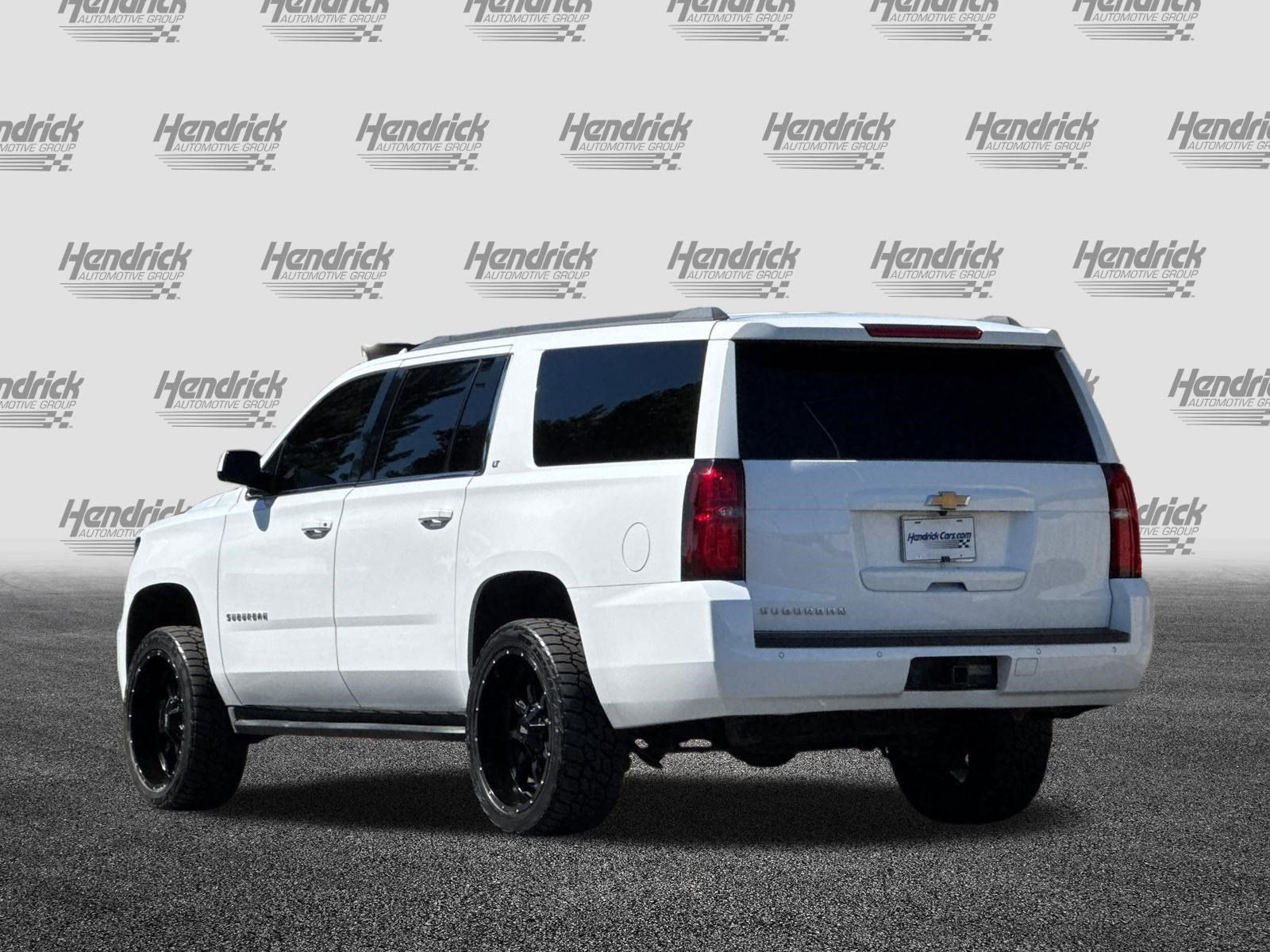 Used 2019 Chevrolet Suburban LT RWD image 7