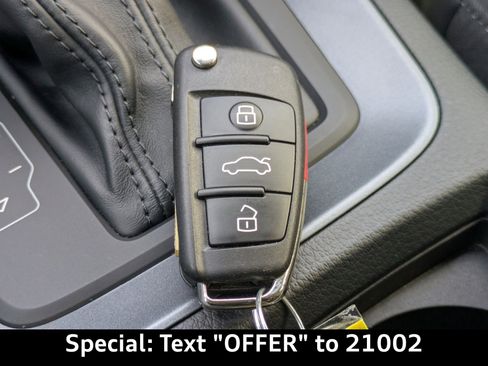 Used 2020 Audi Q3 2.0T Premium Plus w/ Premium Plus Package image 38