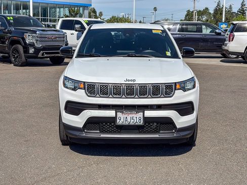 Used 2023 Jeep Compass Sport image 6