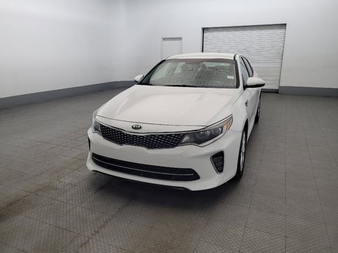 Used 2018 Kia Optima S FWD image 15