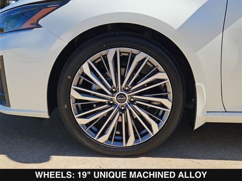 New 2025 Nissan Altima 2.5 SL image 28