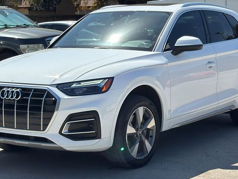Used 2023 Audi Q5 2.0T Premium Plus w/ Premium Plus Package image 3