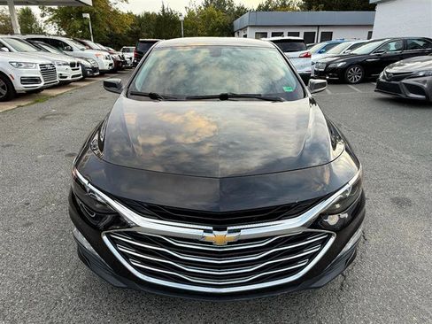 Used 2020 Chevrolet Malibu LT image 3