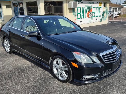 Used 2013 Mercedes-Benz E 350 4MATIC Sedan image 3