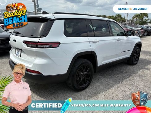 Used 2024 Jeep Grand Cherokee L Laredo AWD/4WD image 7