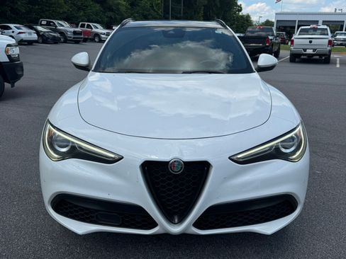 Used 2023 Alfa Romeo Stelvio Sprint RWD image 2