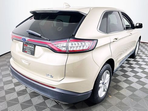 Used 2018 Ford Edge SEL AWD/4WD image 7