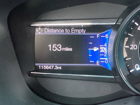 Used 2016 Ford Explorer XLT w/ Equipment Group 202A image 2