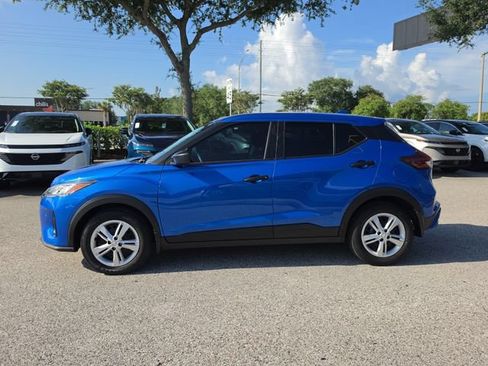 Certified 2025 Nissan Kicks Play S FWD image 5