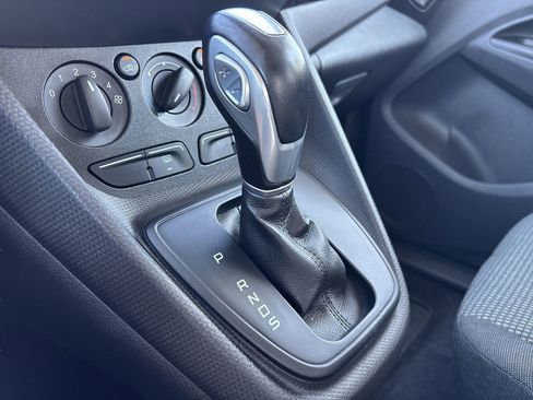 Used 2018 Ford Transit Connect XL FWD image 24