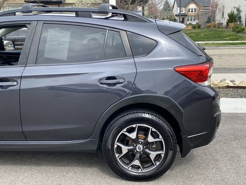 Used 2018 Subaru Crosstrek 2.0i Premium w/ Moonroof Package image 4