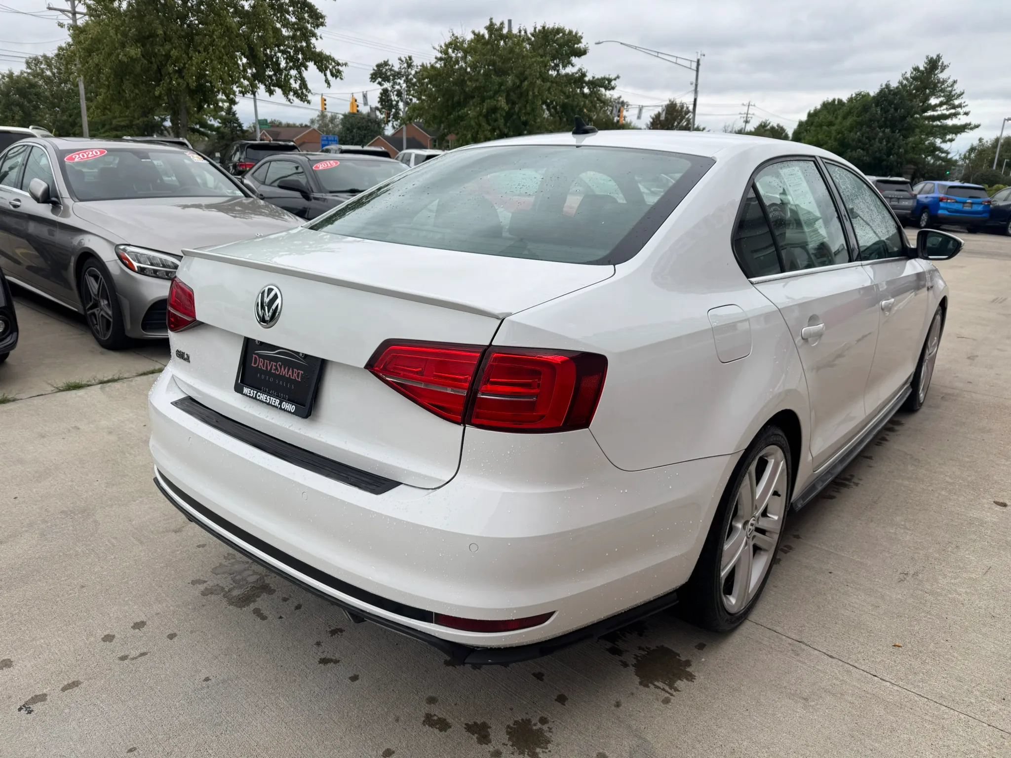 Used 2017 Volkswagen Jetta GLI FWD image 5
