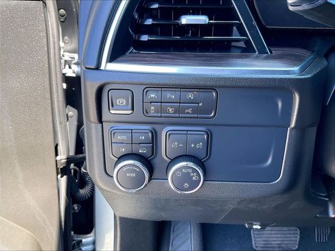 Used 2025 Chevrolet Tahoe LT AWD/4WD image 27