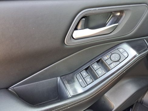 Used 2026 Nissan Rogue SV AWD/4WD image 36
