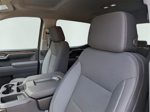 New 2026 GMC Sierra 1500 Elevation image 9