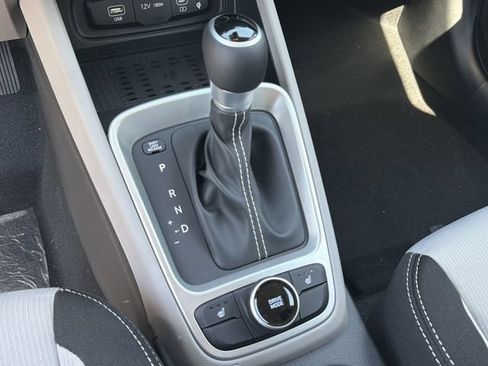 New 2026 Hyundai Venue SEL FWD image 32