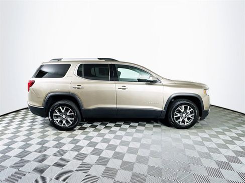 Used 2023 GMC Acadia SLE w/ Driver Convenience Package image 8