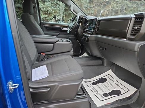 Used 2024 Chevrolet Silverado 1500 LT Trail Boss image 36