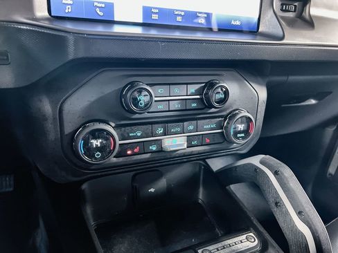 Used 2023 Ford Bronco Outer Banks AWD/4WD image 33