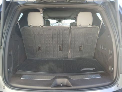 Used 2022 Chevrolet Tahoe Z71 w/ Z71 Off-Road Package image 17