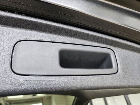 Used 2025 Honda CR-V EX image 11