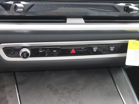 Used 2026 BMW X5 sDrive40i RWD image 19