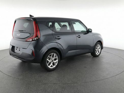 Used 2025 Kia Soul LX w/ LX Technology Package image 9
