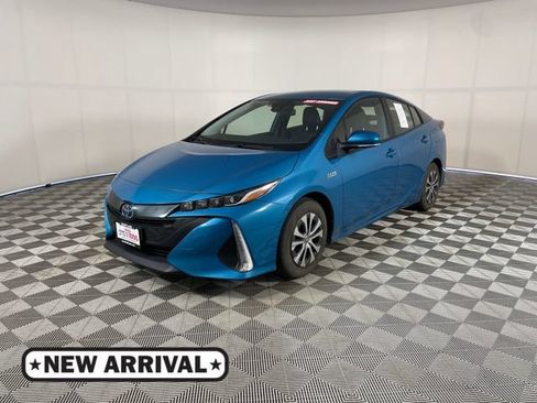 Used 2022 Toyota Prius Prime XLE FWD image 1