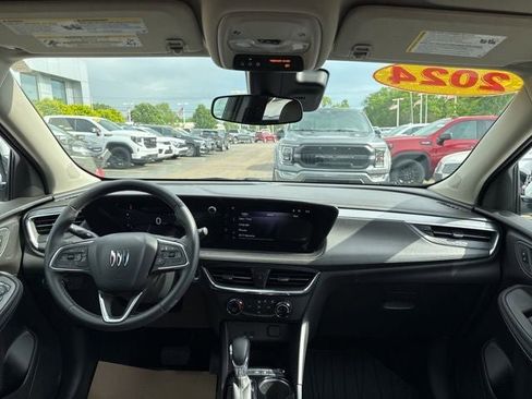 Used 2024 Buick Encore GX Preferred FWD image 24