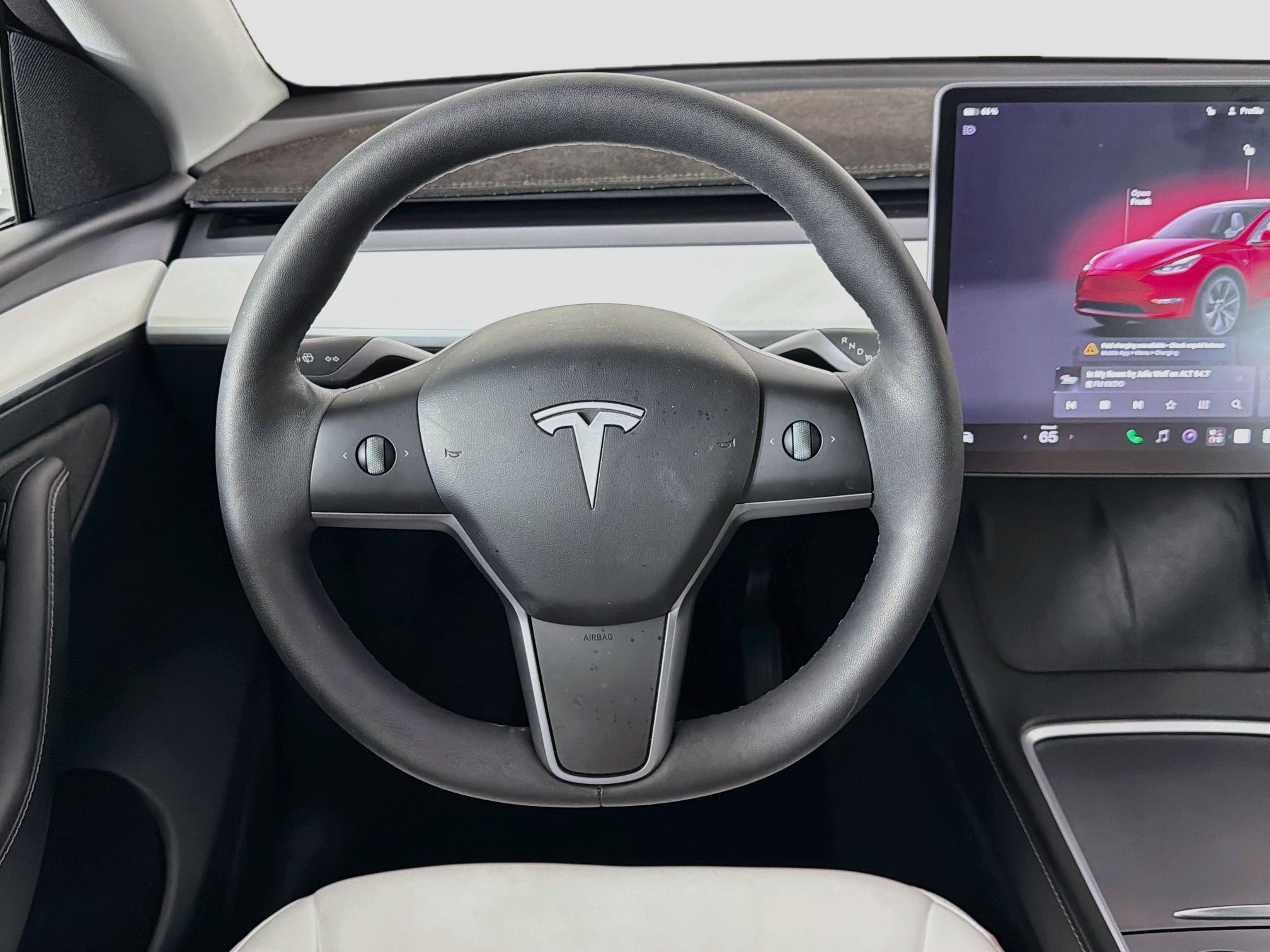 Used 2025 Tesla Model Y Long Range AWD/4WD image 17