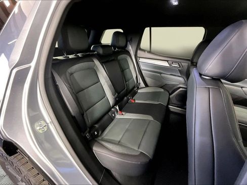 New 2026 GMC Terrain AT4 w/ Technology Package II AWD/4WD image 10