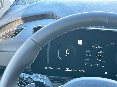 New 2026 Kia Carnival SX image 25