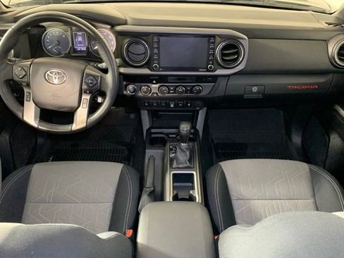 Used 2021 Toyota Tacoma TRD Sport w/ Technology Package image 22