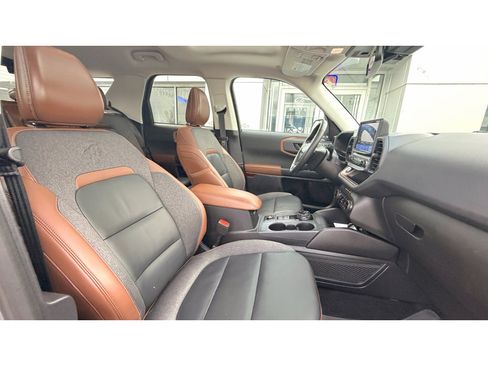 Used 2023 Ford Bronco Sport Outer Banks w/ Tech Package image 10