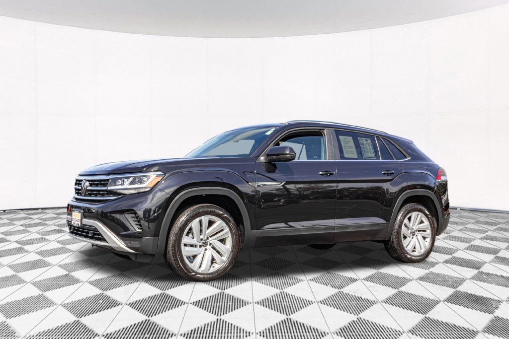 Certified 2023 Volkswagen Atlas Cross Sport SE w/ Panoramic Sunroof Package AWD/4WD image 5