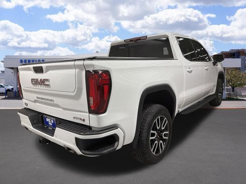 Used 2025 GMC Sierra 1500 AT4 w/ AT4 Premium Package AWD/4WD image 3