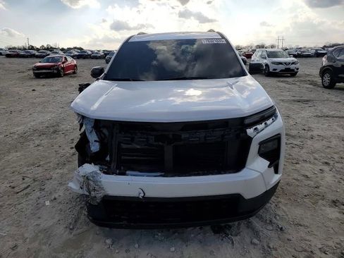 Used 2025 Chevrolet Traverse LT w/ Enhanced Driving Package image 5