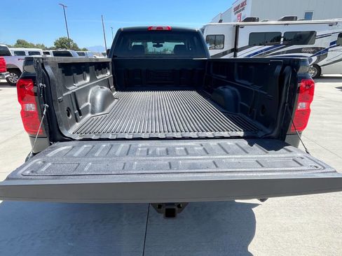 Used 2018 Chevrolet Silverado 3500 LT image 19