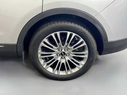 Used 2017 Lincoln MKX Reserve FWD image 26