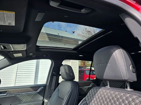 Used 2024 GMC Acadia Denali w/ Super Cruise Package image 63