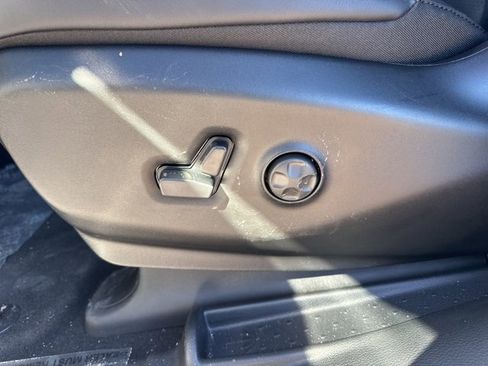 New 2026 Chrysler Pacifica Select image 10