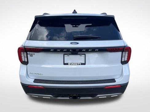 New 2026 Ford Explorer Active image 8