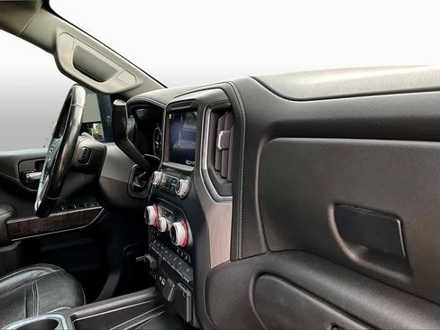 Used 2022 GMC Sierra 3500 Denali w/ Denali Ultimate Package AWD/4WD image 16