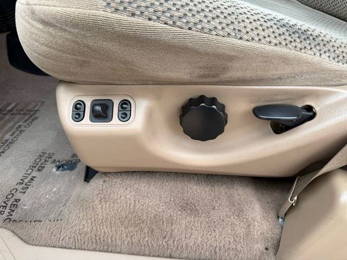 Used 1999 Ford F150 XLT image 15