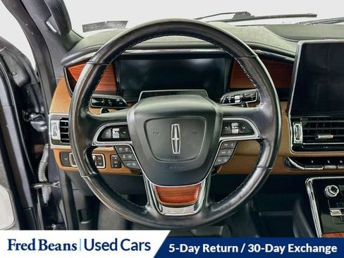 Certified 2023 Lincoln Navigator L Reserve AWD/4WD image 16